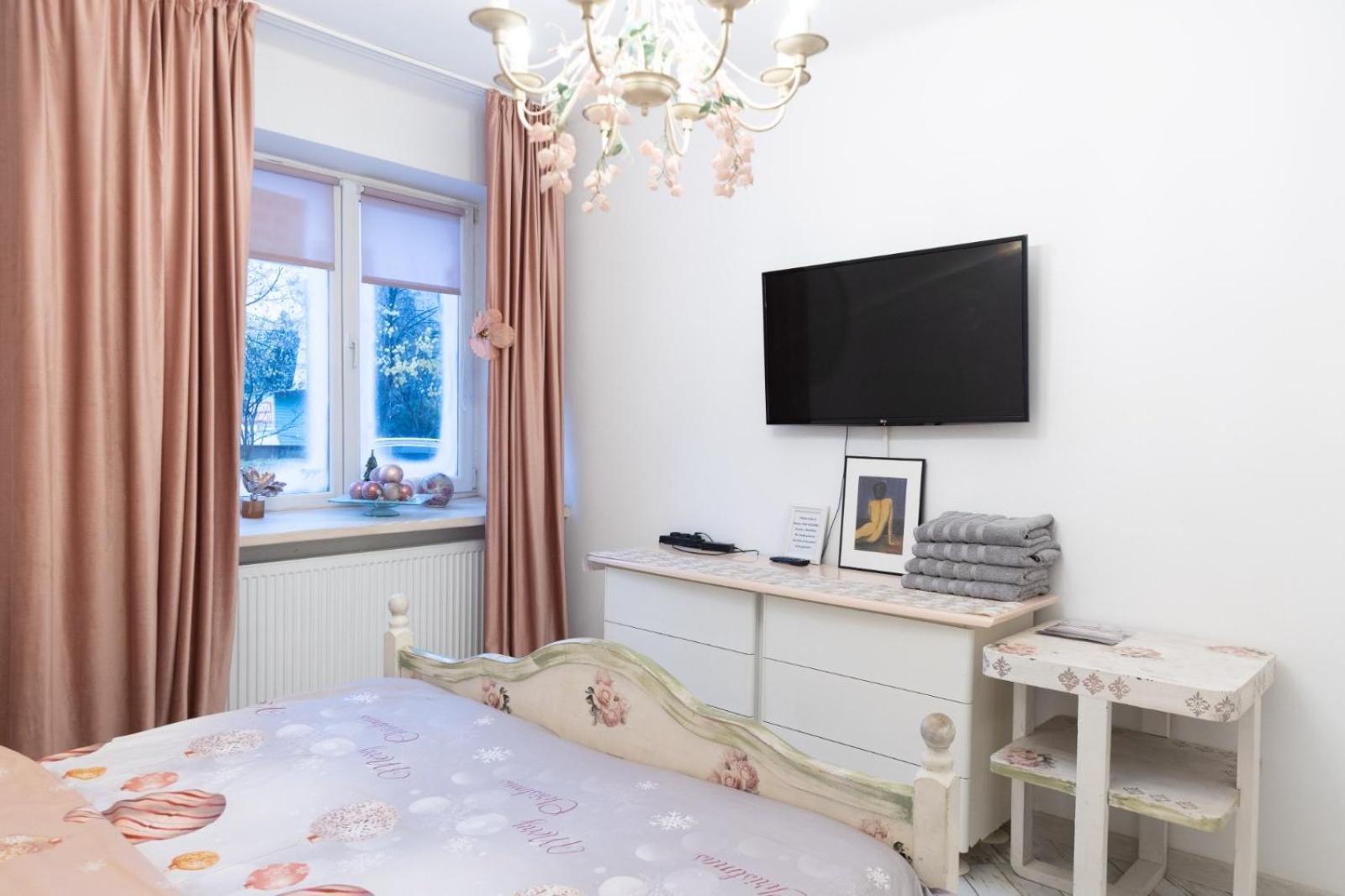 Vintage Apartament Ultracentral ไกรโอวา ภายนอก รูปภาพ